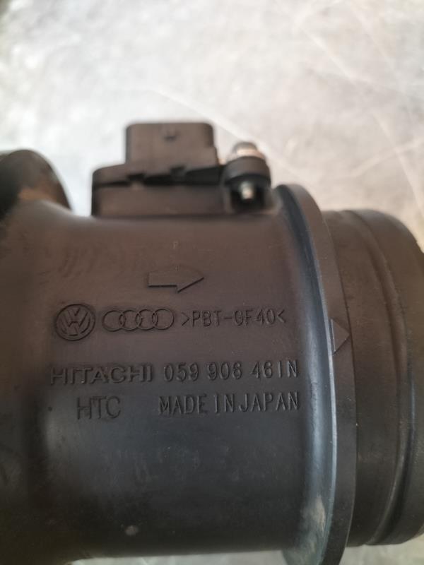 Debitmetre AUDI A4 3 PHASE 1 Diesel - 1