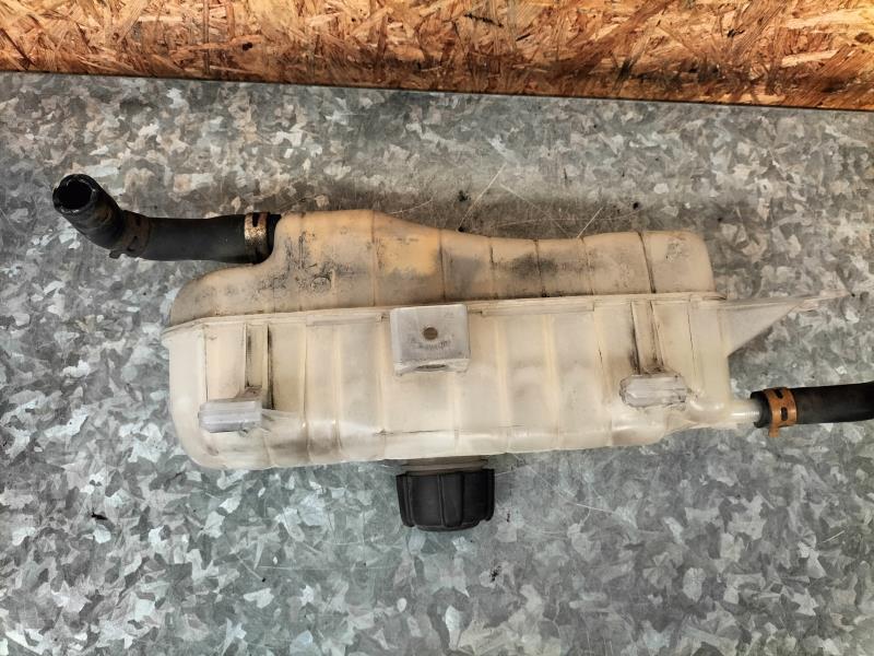 Vase d'expansion RENAULT CLIO 3 PHASE 1 Diesel - 1