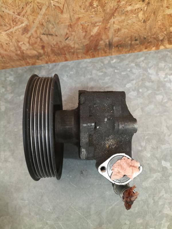 Pompe de direction AUDI A4 3 PHASE 1 Diesel - 1