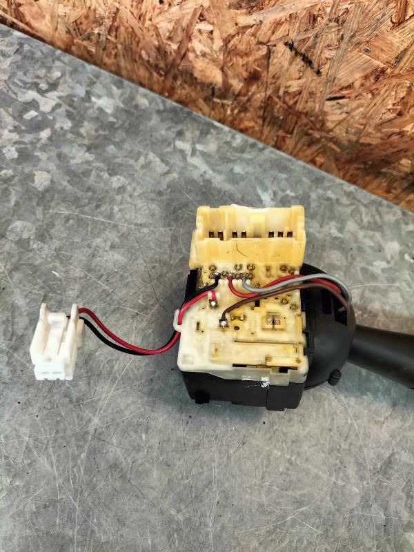 Commodo phare RENAULT CLIO 4 PHASE 1 Diesel - 1