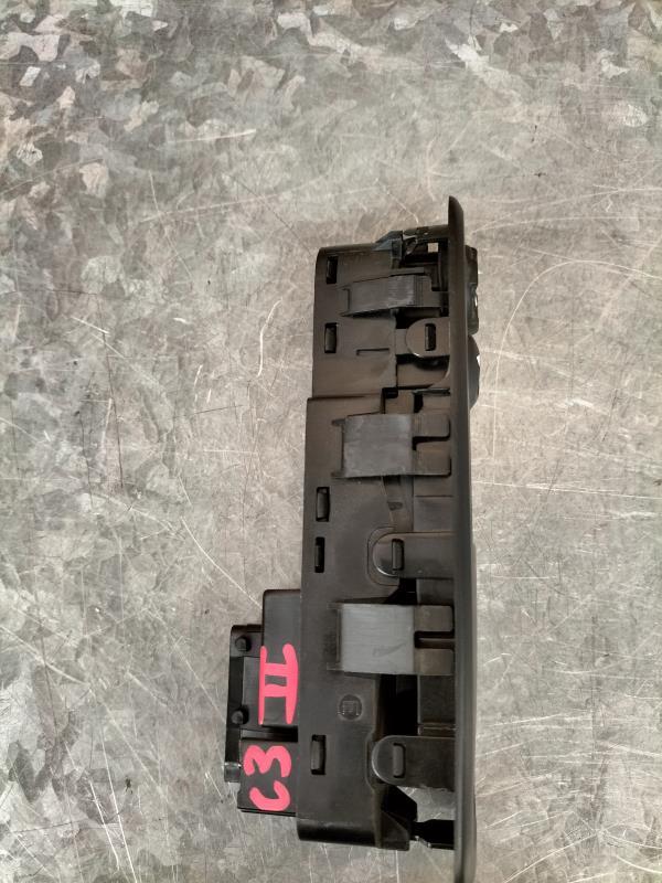Interruttore lavacristalli anteriore sinistro CITROEN C3 2 PHASE 2 Gasolina - 1