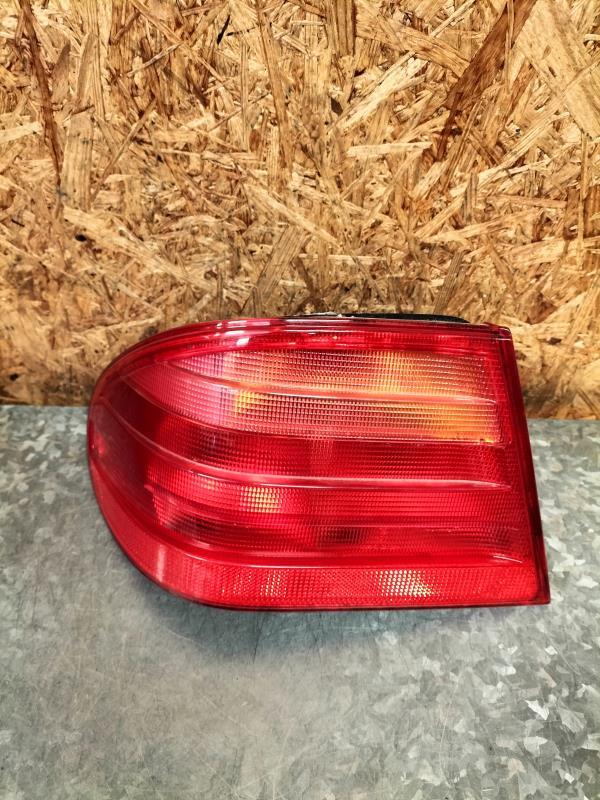 Fanale posteriore principale sinistro (luci) MERCEDES CLASSE E 210 PHASE 1 Gasolina - 1