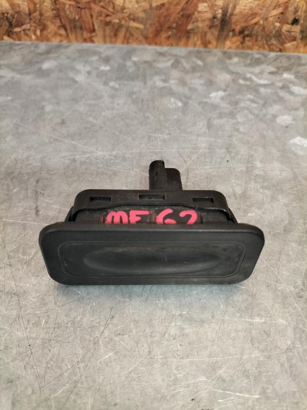 Bouton de coffre RENAULT MEGANE 2 PHASE 1 Diesel - 1