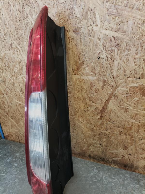 Fanale posteriore principale sinistro (luci) FORD C-MAX 1 PHASE 1 Gasolina - 1