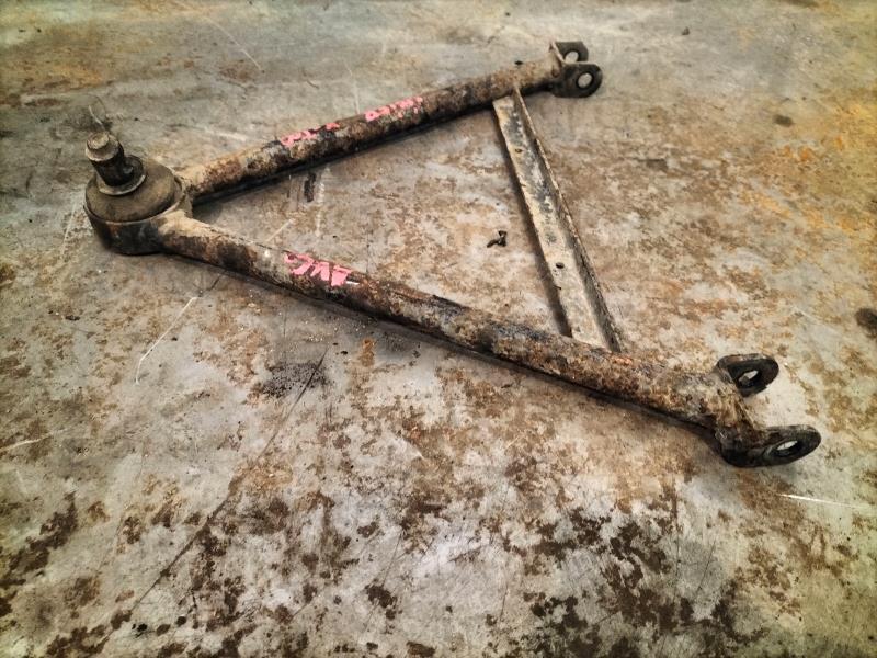 Triangle inferieur avant gauche LIGIER XTOO QUADRICYCLE LEGER Diesel - 1