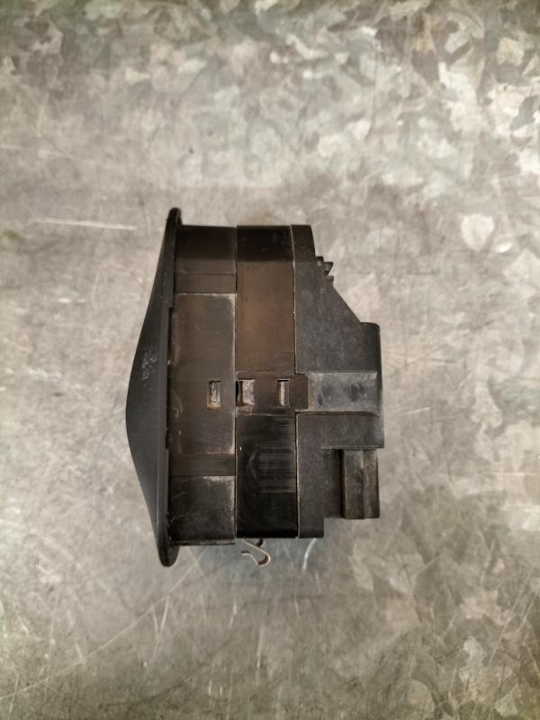Interruttore lavacristalli anteriore sinistro MICROCAR MGO QUADRICYCLE LEGER Diésel - 1
