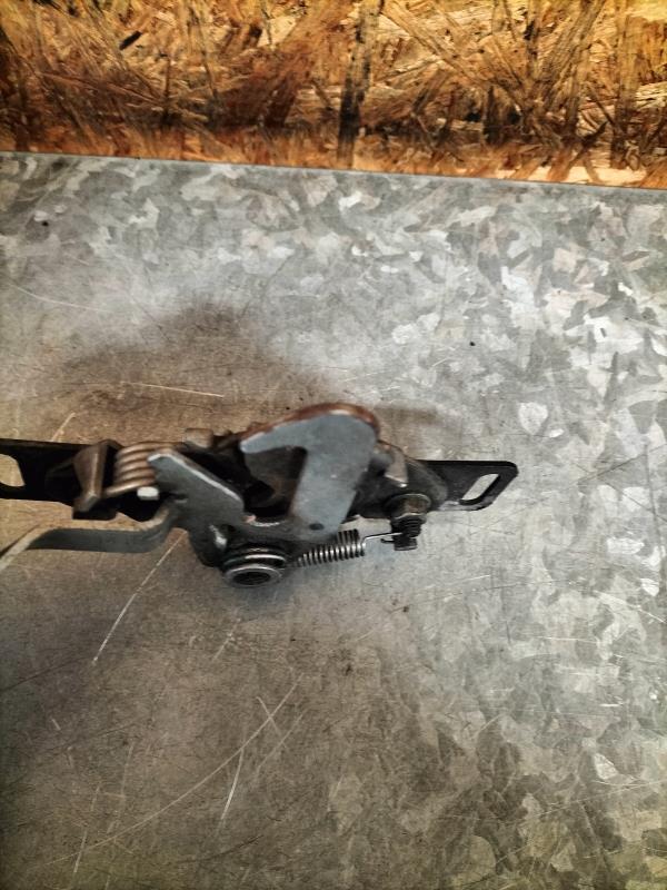 Serrure de capot MICROCAR M8 QUADRICYCLE LEGER Diesel - 1