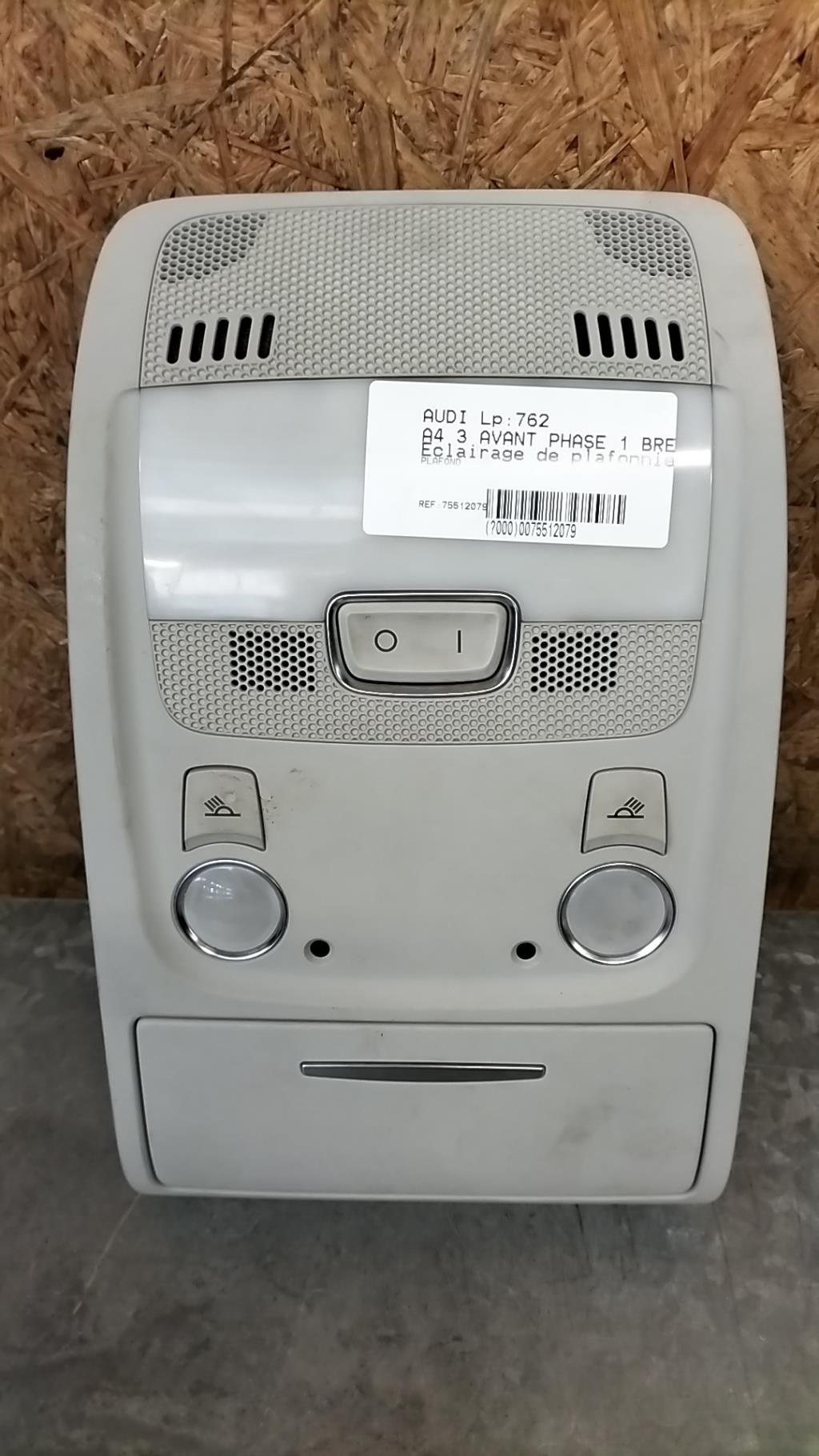 Eclairage de plafonnier AUDI A4 3 AVANT PHASE 1 BREAK Diesel - 1