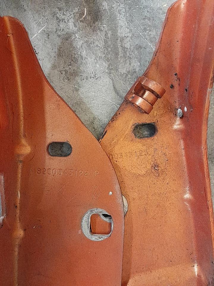 Charniere de capot RENAULT TWINGO 2 PHASE 1 Essence - 1