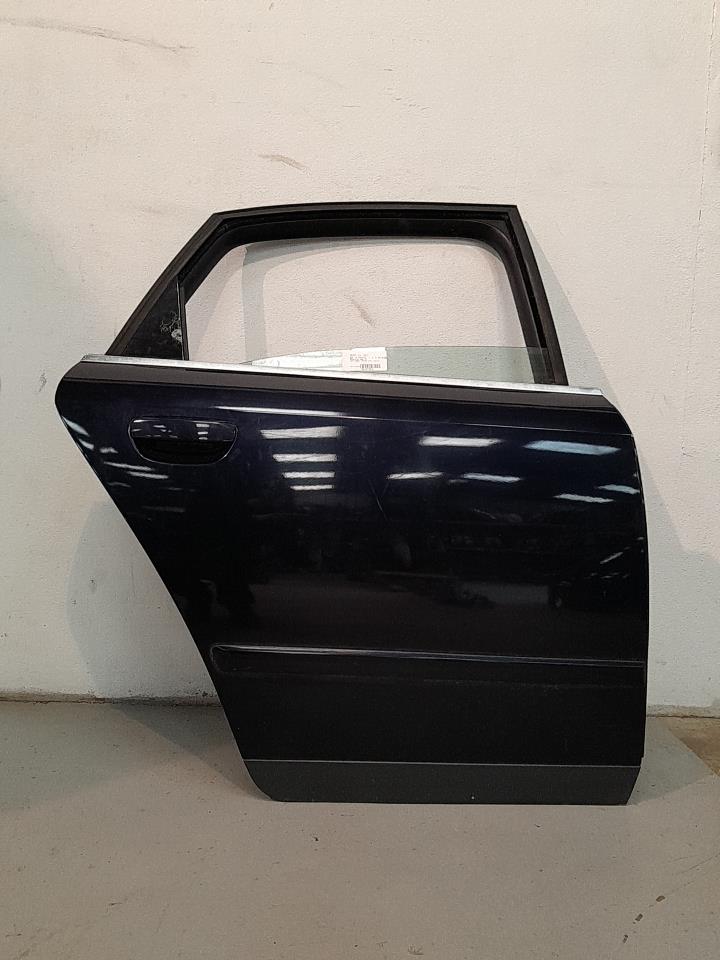 Porte arriere droit AUDI A4 2 PHASE 1 Diesel - 1