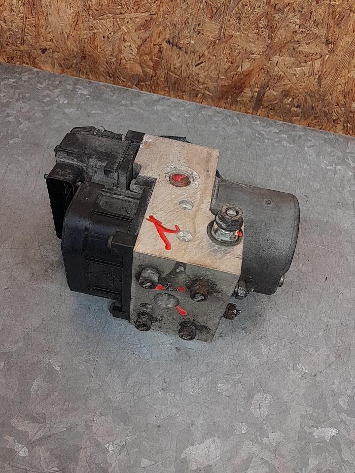 Blocco ABS (antibloccaggio freni) TOYOTA COROLLA 10 PHASE 2 Diésel - 1