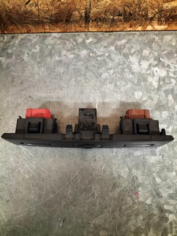 Bouton de warning RENAULT CLIO 2 CAMPUS PHASE 1 Diesel - 1