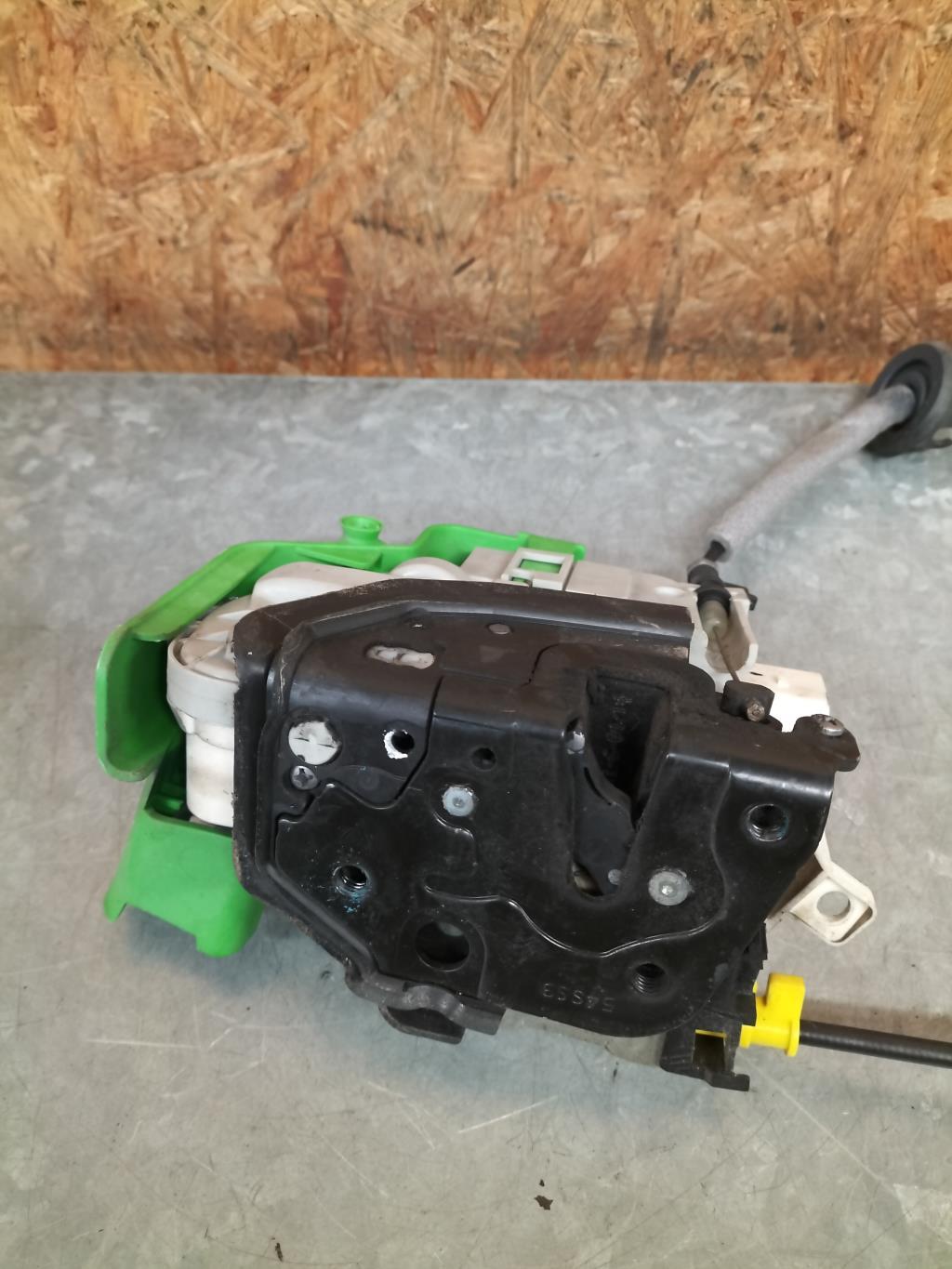 Serrure avant gauche AUDI A1 1 SPORTBACK PHASE 1 Essence - 1
