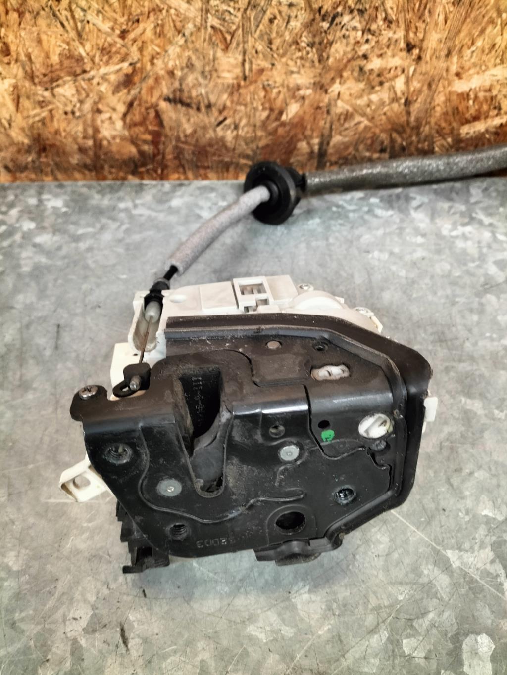 Serrure avant droit AUDI A1 1 SPORTBACK PHASE 1 Essence - 1