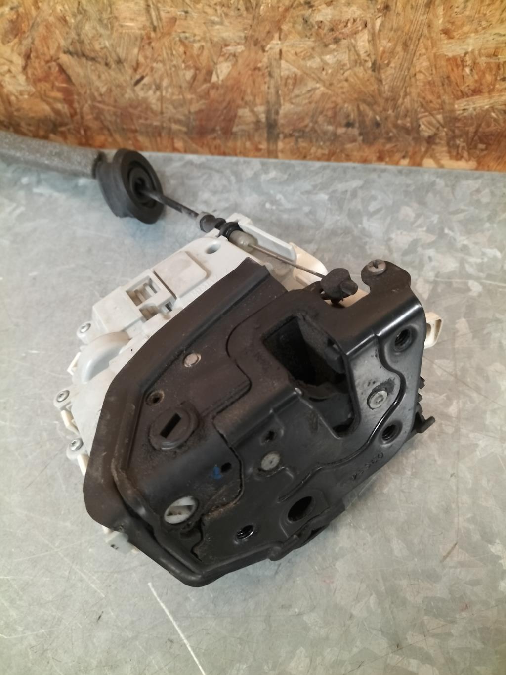 Serratura posteriore sinistra AUDI A1 1 SPORTBACK PHASE 1 Gasolina - 1