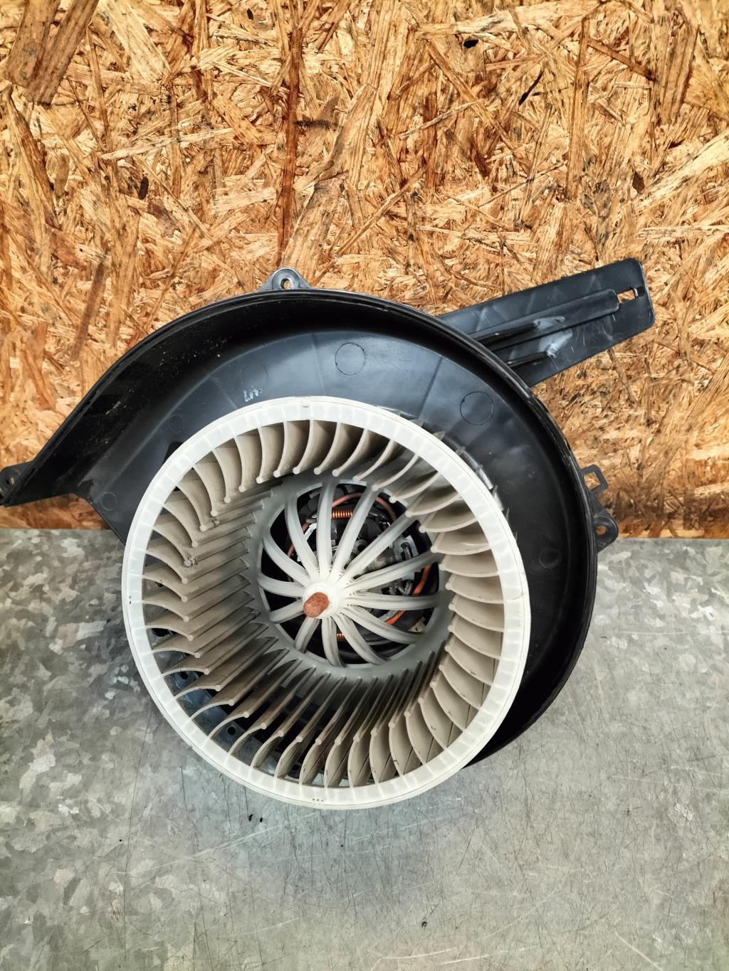 Pulseur d'air AUDI A1 1 SPORTBACK PHASE 1 Essence - 1
