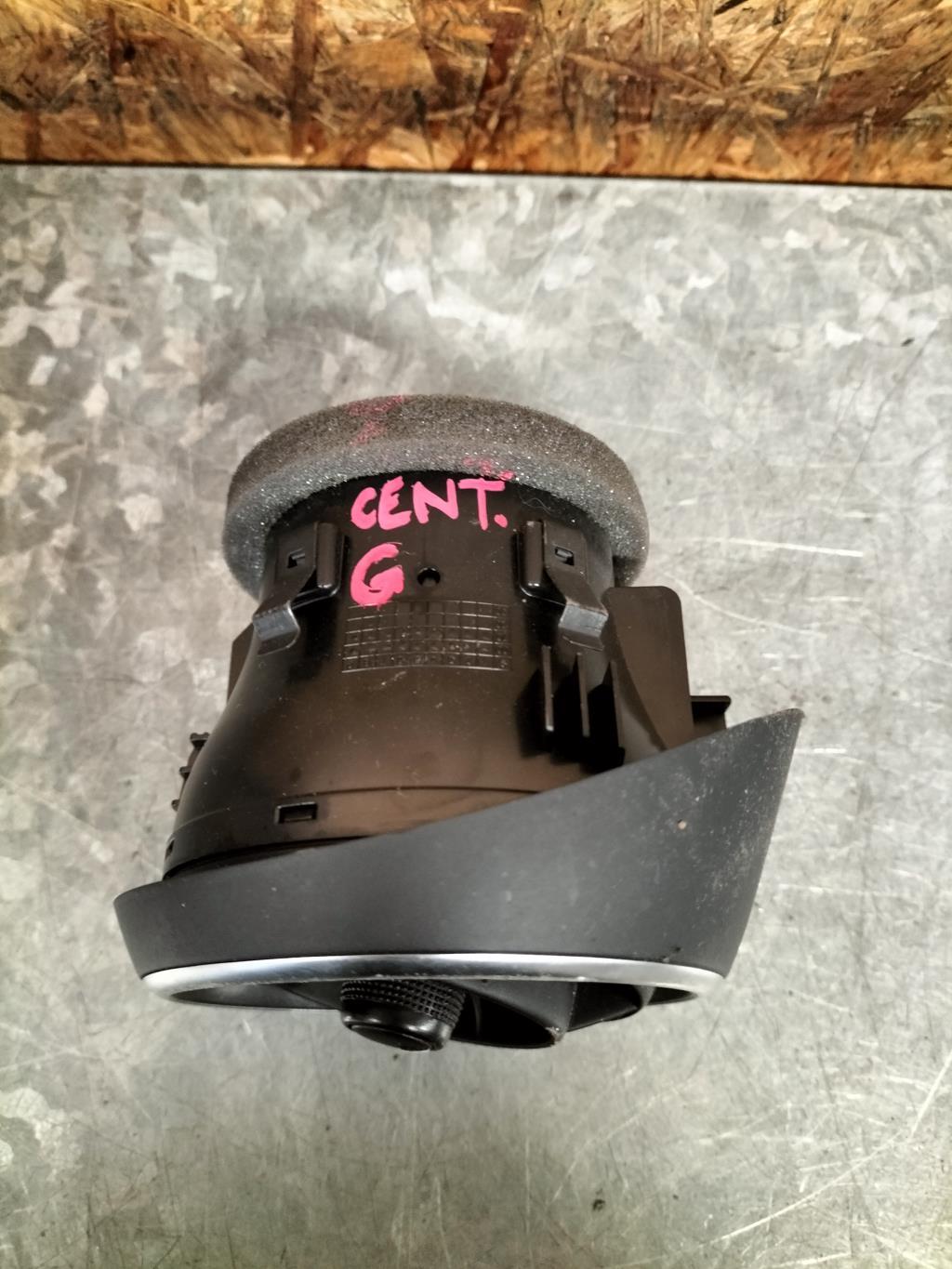 Bocchetta aerazione cruscotto anteriore sinistra AUDI A1 1 SPORTBACK PHASE 1 Gasolina - 1