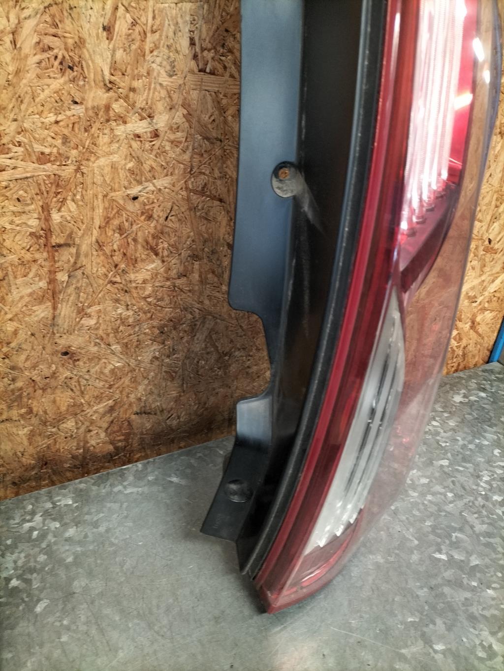 Fanale posteriore principale destro (luci) CITROEN C4 GRAND PICASSO 1 Diésel - 1