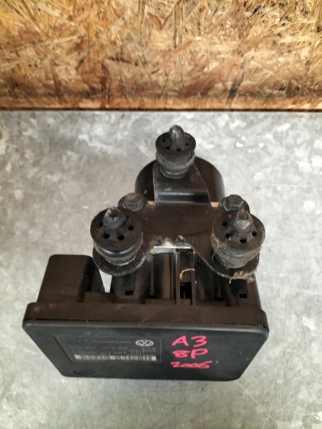 Blocco ABS (antibloccaggio freni) AUDI A3 2 SPORTBACK PHASE 1 Diésel - 1