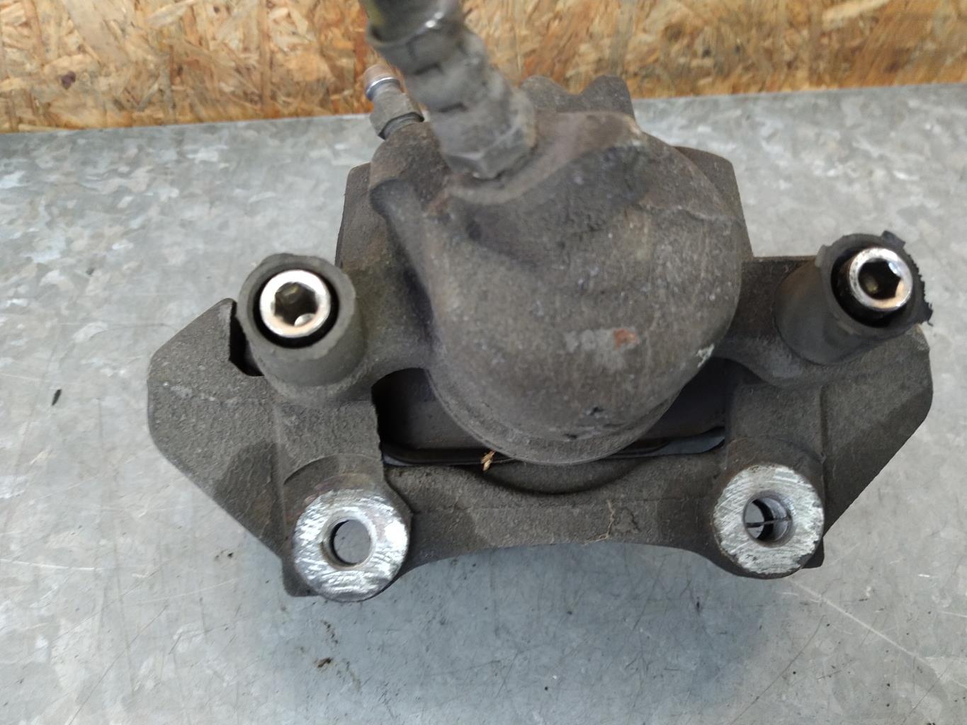 Etrier avant gauche (freinage) RENAULT CLIO 4 PHASE 1 Diesel - 1