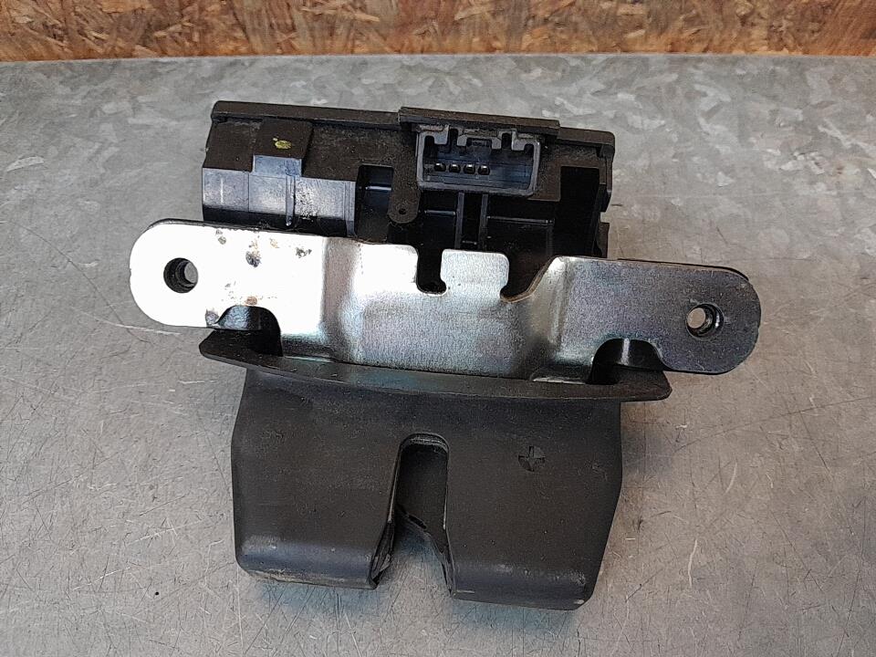 Serratura portellone posteriore FORD FIESTA 6 PHASE 1 Diésel - 1