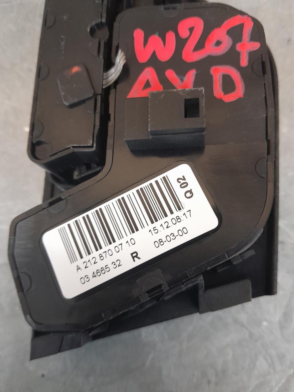 Commande de reglage de siege MERCEDES CLASSE E 207 PHASE 1 COUPE Diesel - 1