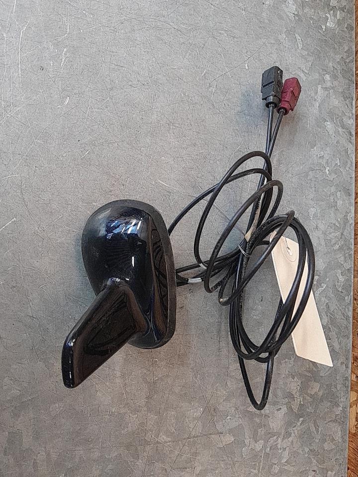 Antenne MERCEDES CLASSE E 207 PHASE 1 COUPE Diesel - 1