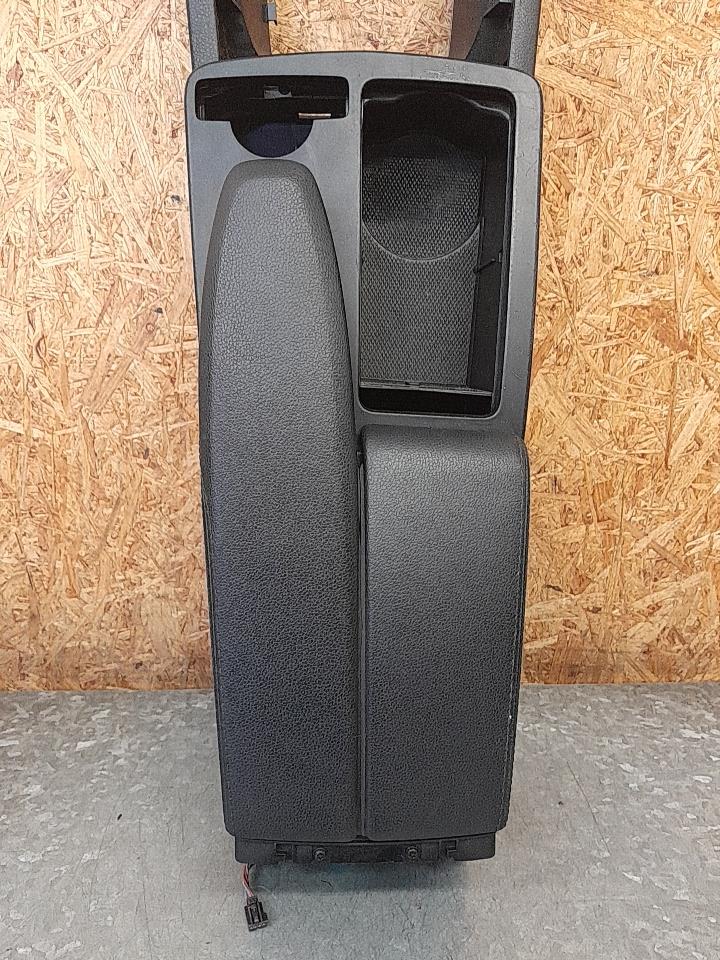 Console central (interieur plastique) MERCEDES CLASSE E 207 PHASE 1 COUPE Diesel - 1