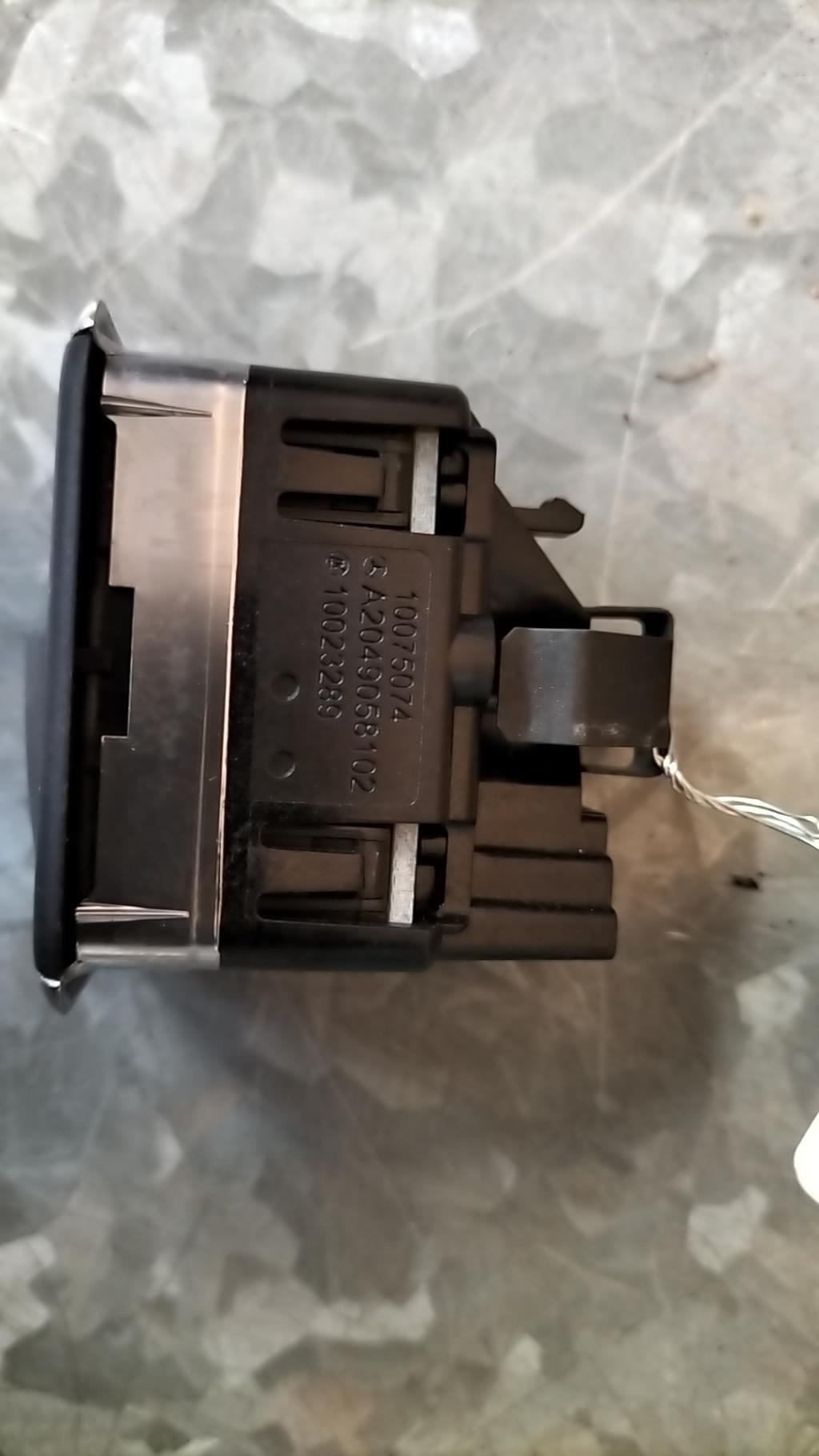 Interruttore lavacristalli posteriore destro MERCEDES CLASSE B 246 PHASE 1 Diésel - 1