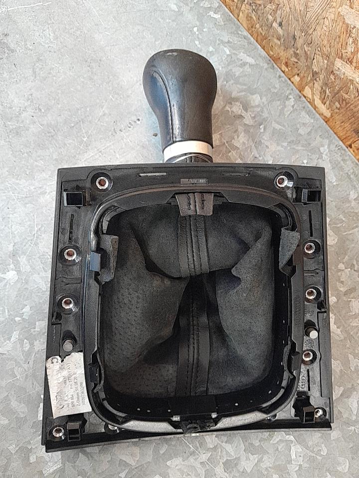 Pommeau de vitesses AUDI A3 2 PHASE 1 Diesel - 1
