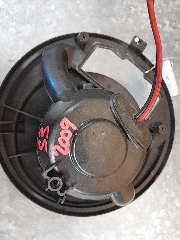 Pulseur d'air AUDI A3 2 SPORTBACK S3 PHASE 2 Essence - 1