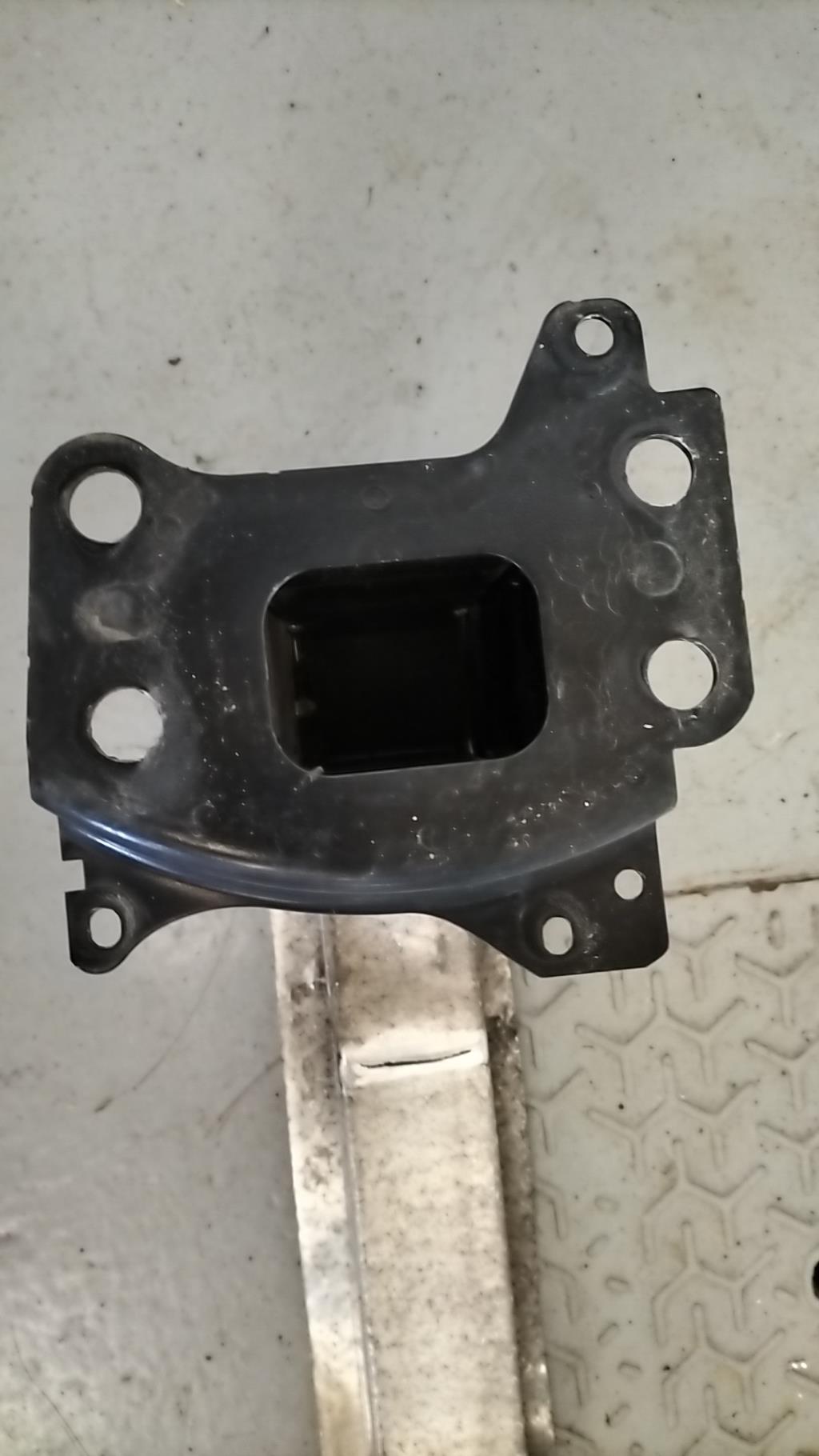 Traversa rinforzo paraurti anteriore AUDI A3 2 PHASE 1 Diésel - 1