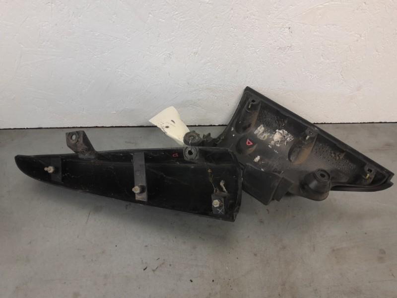 Cornice fanale posteriore destro RENAULT KANGOO 2 PHASE 1 Diésel - 1