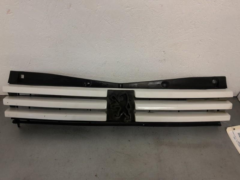 Calandre PEUGEOT 205 PHASE 2 Diesel - 1
