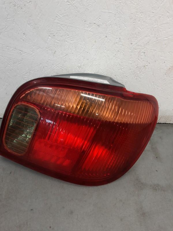 Fanale posteriore principale destro (luci) TOYOTA YARIS 1 PHASE 2 Gasolina - 1
