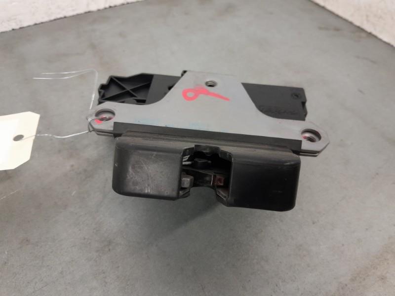 Serrure de coffre FORD FOCUS 2 PHASE 1 Diesel - 1