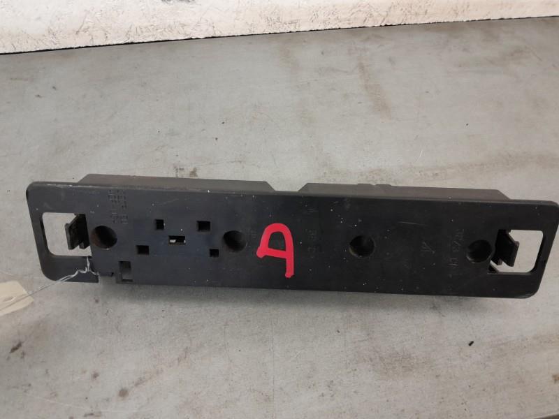 Base portalampade fanale posteriore destro MERCEDES SPRINTER 1 PHASE 2 Diésel - 1