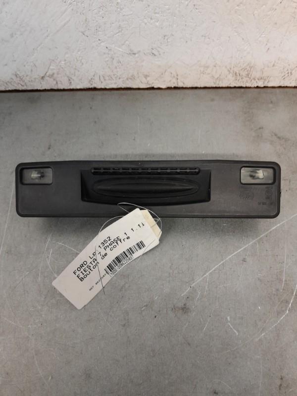 Bouton de coffre FORD FIESTA 7 PHASE 1 Essence - 1