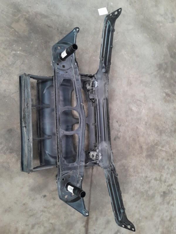 Face avant BMW SERIE 3 E46 PHASE 2 Diesel - 1