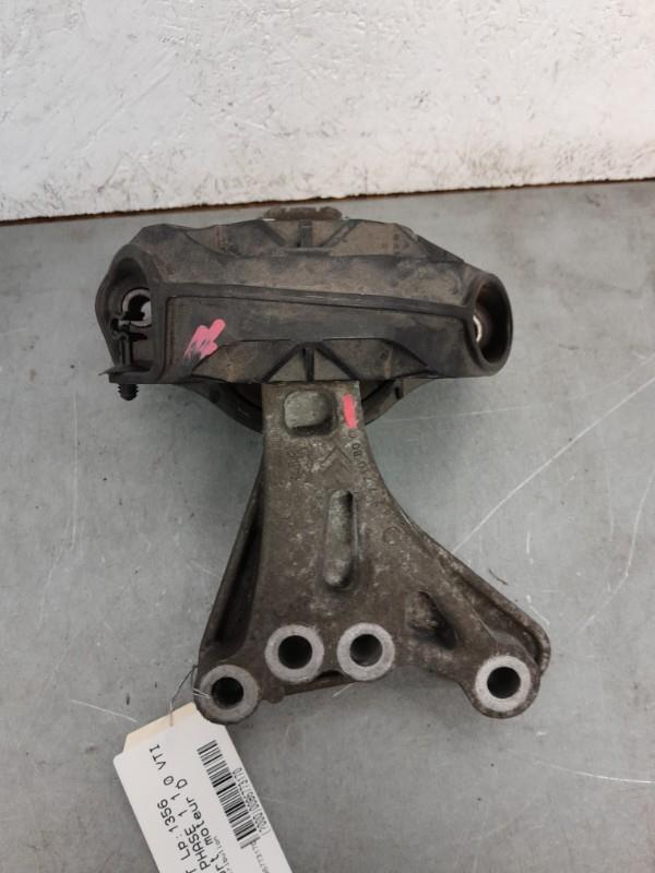 Support moteur droit PEUGEOT 208 1 PHASE 1 Essence - 1