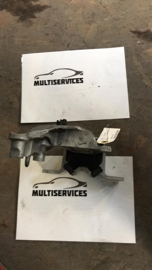 Support moteur droit DACIA DUSTER 1 PHASE 2 Essence - 1