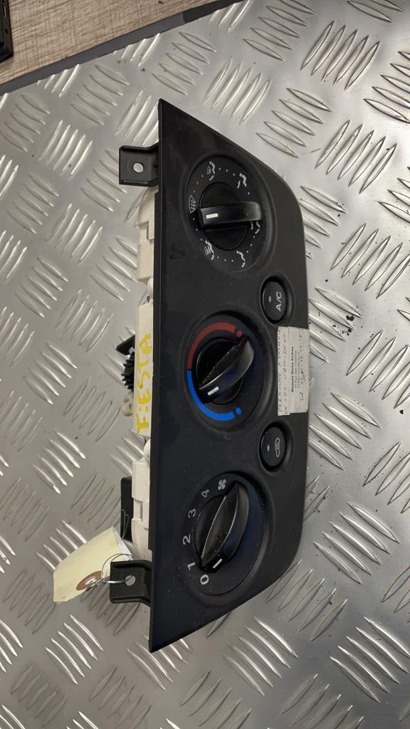 Commande chauffage FORD FIESTA 4 PHASE 2  - 1