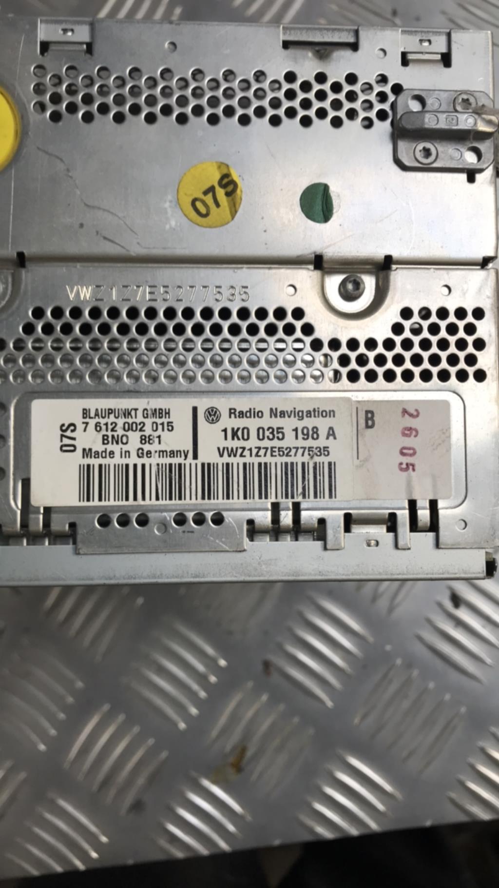 Autoradio originale VOLKSWAGEN JETTA 3  - 1