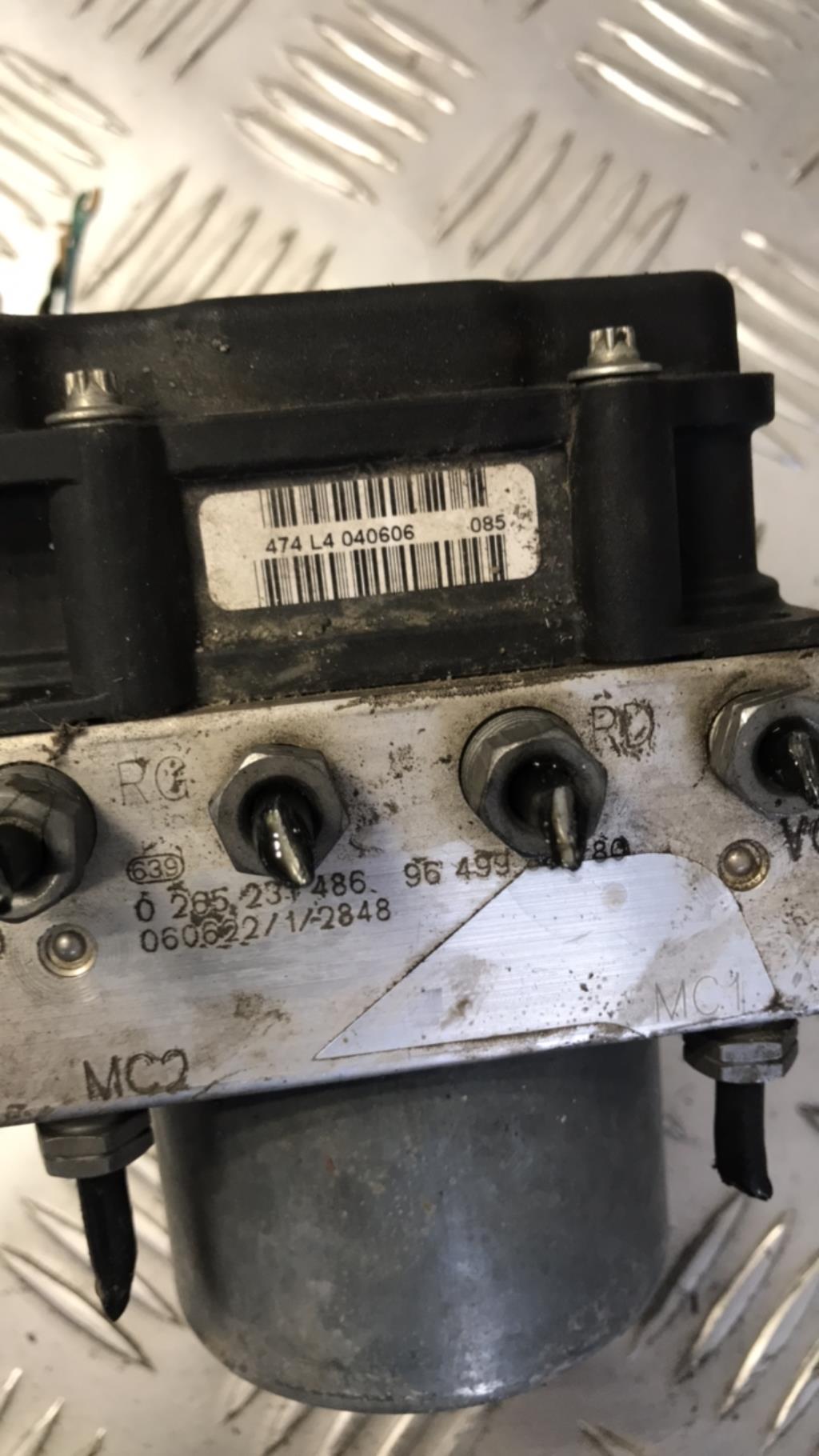 Blocco ABS (antibloccaggio freni) CITROEN C4 1 PHASE 1 Gasolina - 1