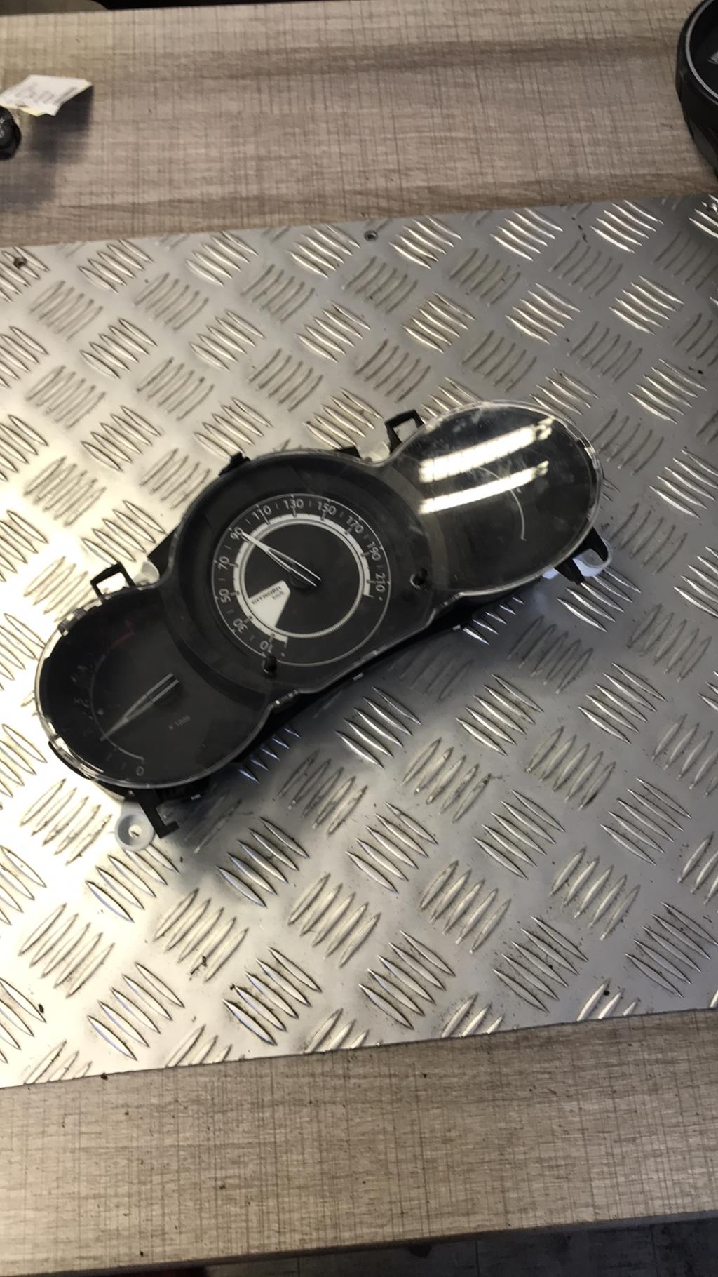 Compteur CITROEN C3 2 PHASE 2 Diesel - 1