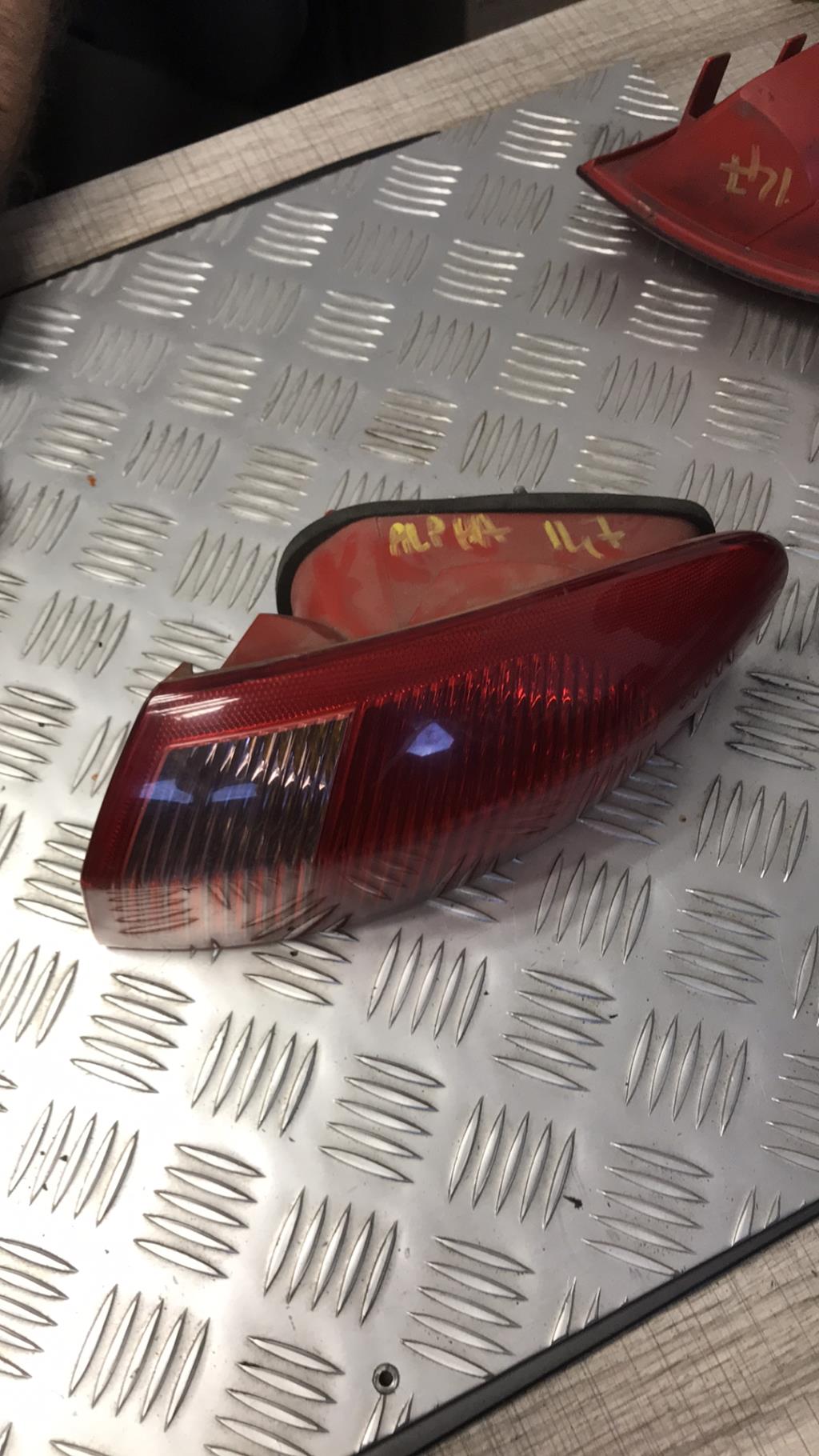 Fanale posteriore principale destro (luci) ALFA ROMEO 147 PHASE 2 Diésel - 1
