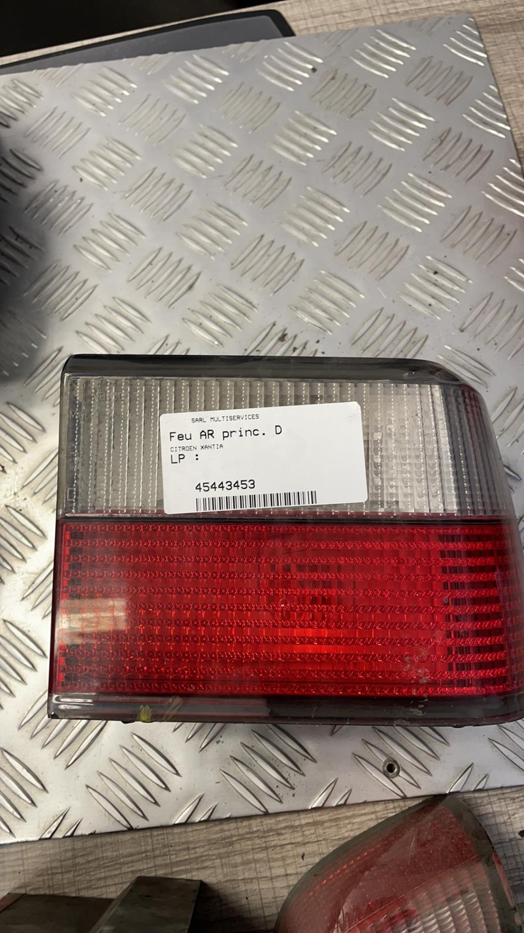 Fanale posteriore principale destro (luci) CITROEN XANTIA PHASE 2 BREAK Diésel - 1