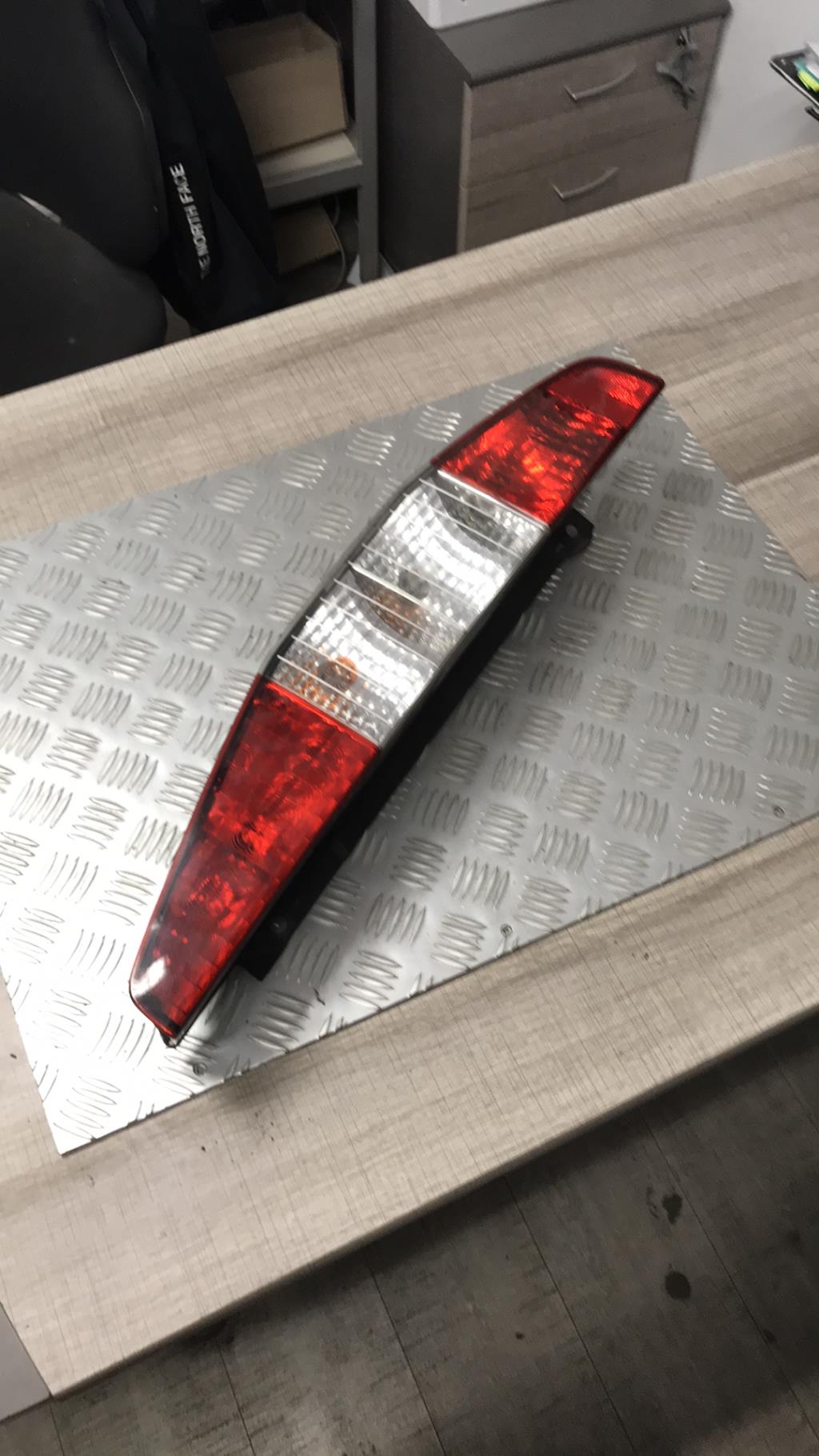 Fanale posteriore principale destro (luci) FIAT DOBLO 1 PHASE 1 Diésel - 1