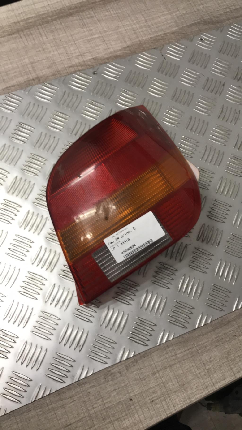 Fanale posteriore principale destro (luci) FORD FIESTA 3 PHASE 1 Gasolina - 1