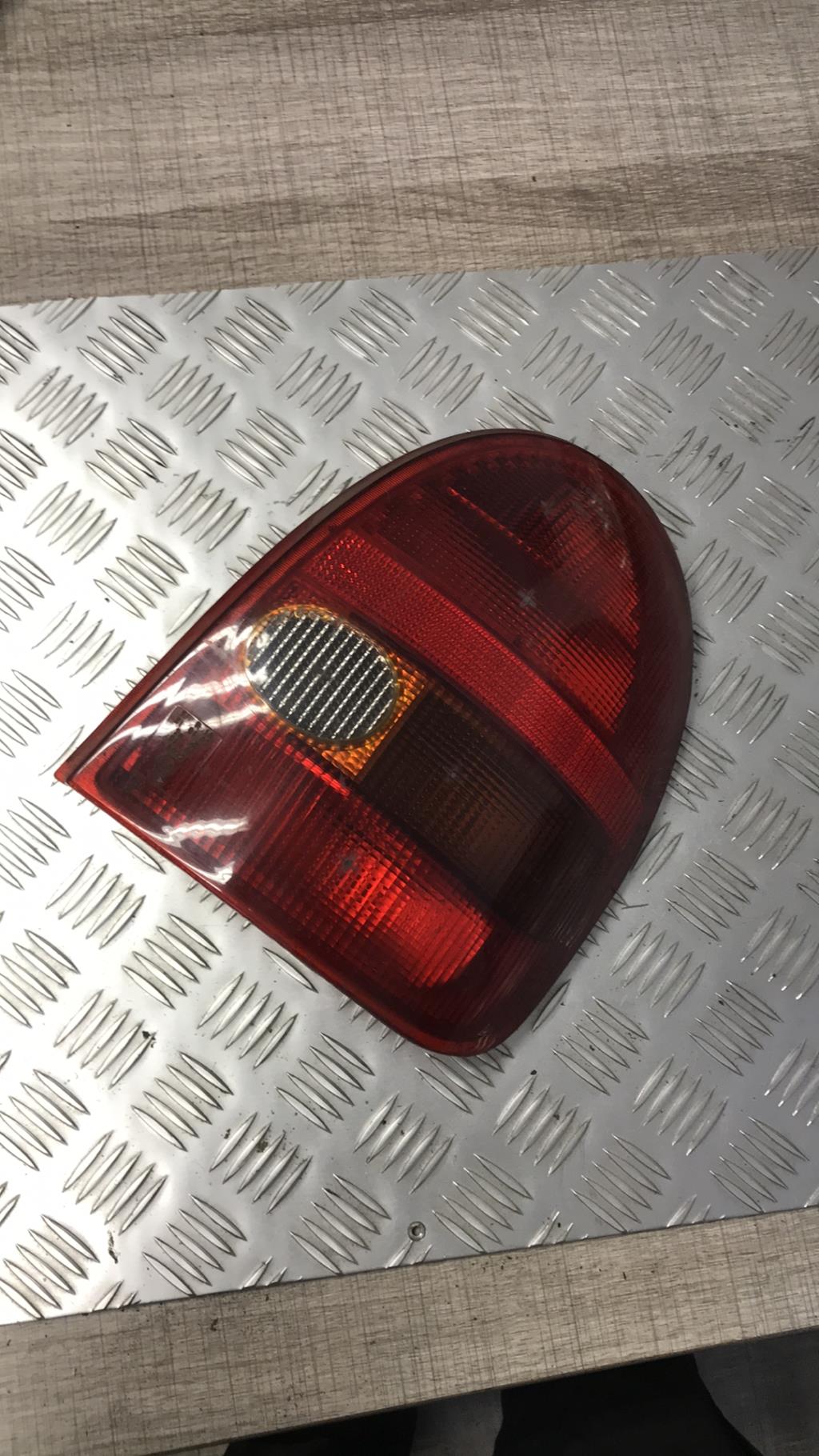 Fanale posteriore principale destro (luci) OPEL CORSA B PHASE 2 Diésel - 1